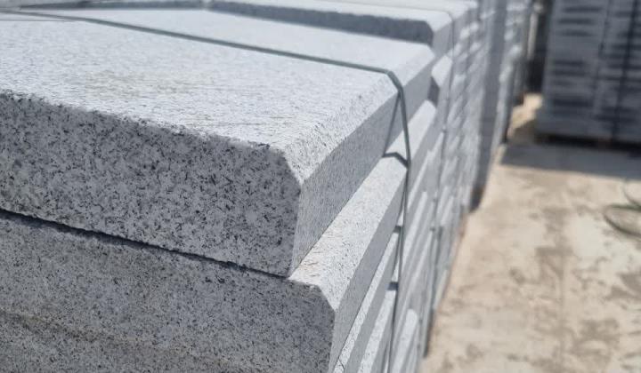 سنگ برای جدول خیابان بهتراست یا بتن